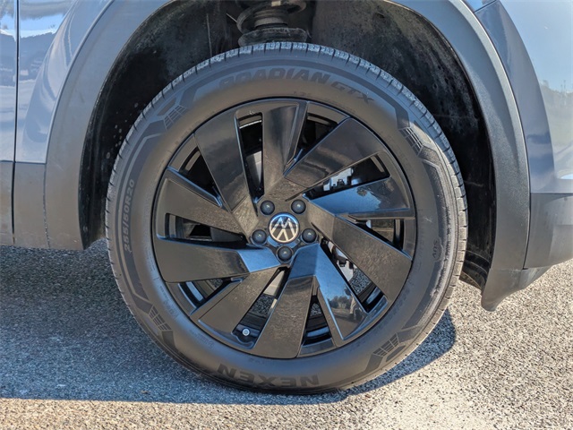 2025 Volkswagen Atlas 2.0T SE w/Technology - 10