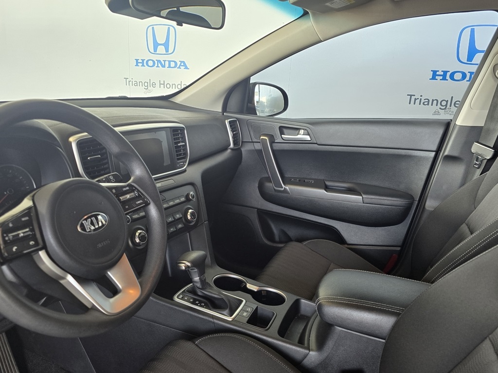 Thumbnail: 2021 Kia Sportage - 10