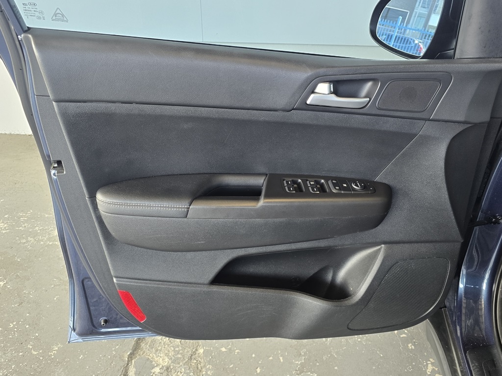 Thumbnail: 2021 Kia Sportage - 18