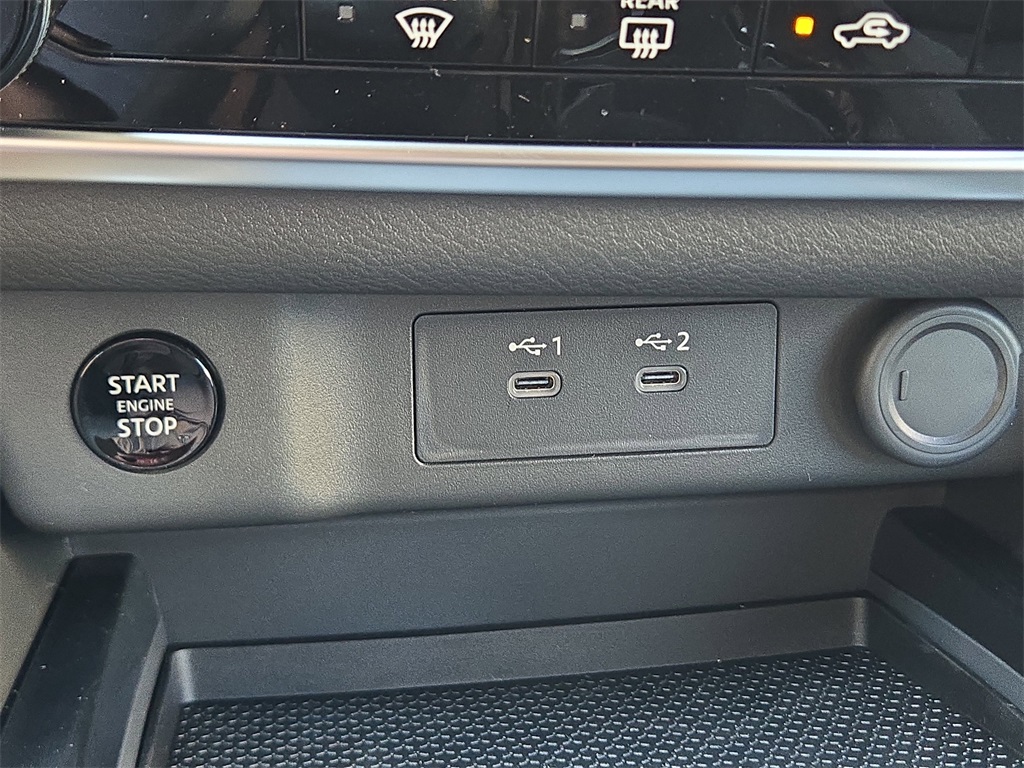 2026 Nissan Rogue S photo 13