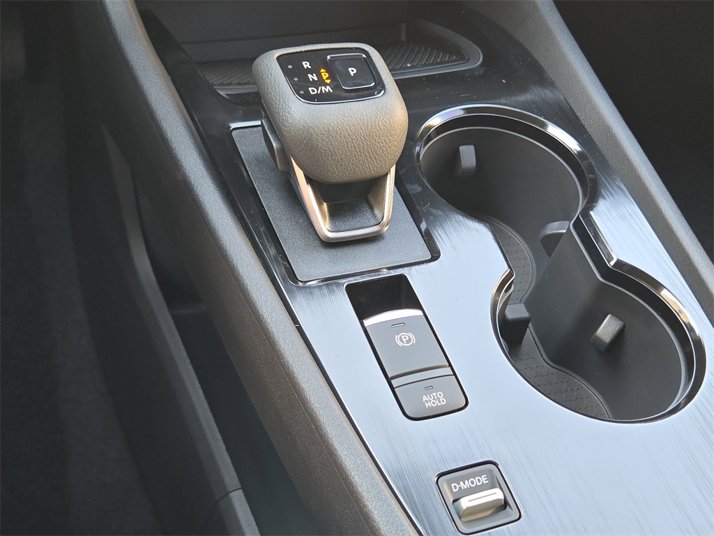2026 Nissan Rogue S photo 14