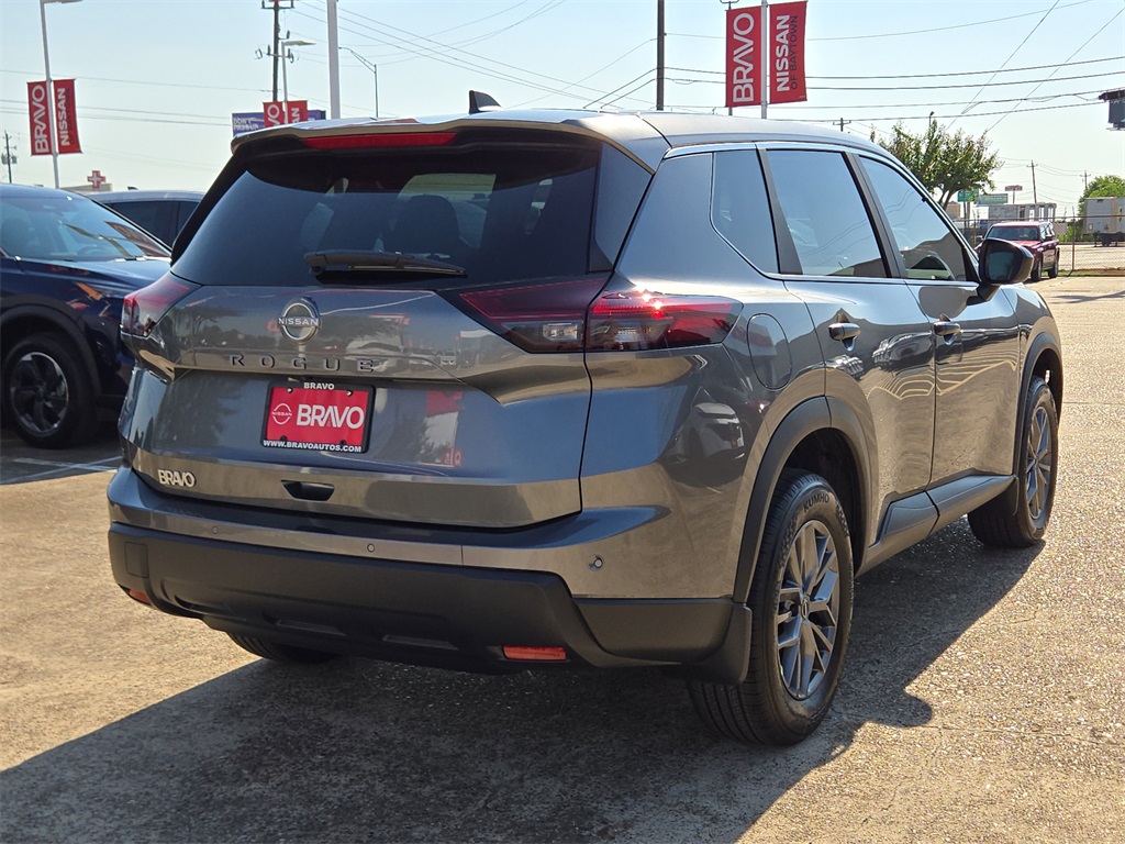 2026 Nissan Rogue S photo 3