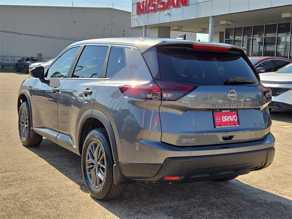 2026 Nissan Rogue S photo 4