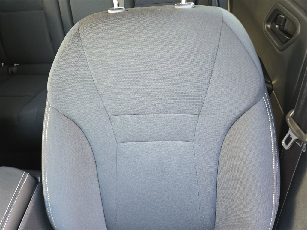 2026 Nissan Rogue S photo 9