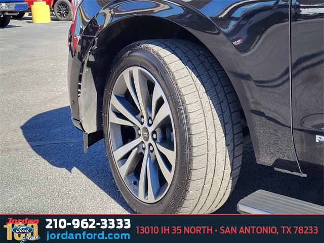 Used Car 2020 Ford Expedition  Platinum For Sale Under $35,000 In San Antonio, Texas