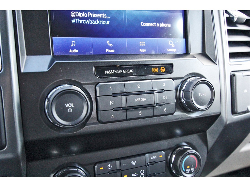 2022 Ford F-250SD XLT White at Autostrade