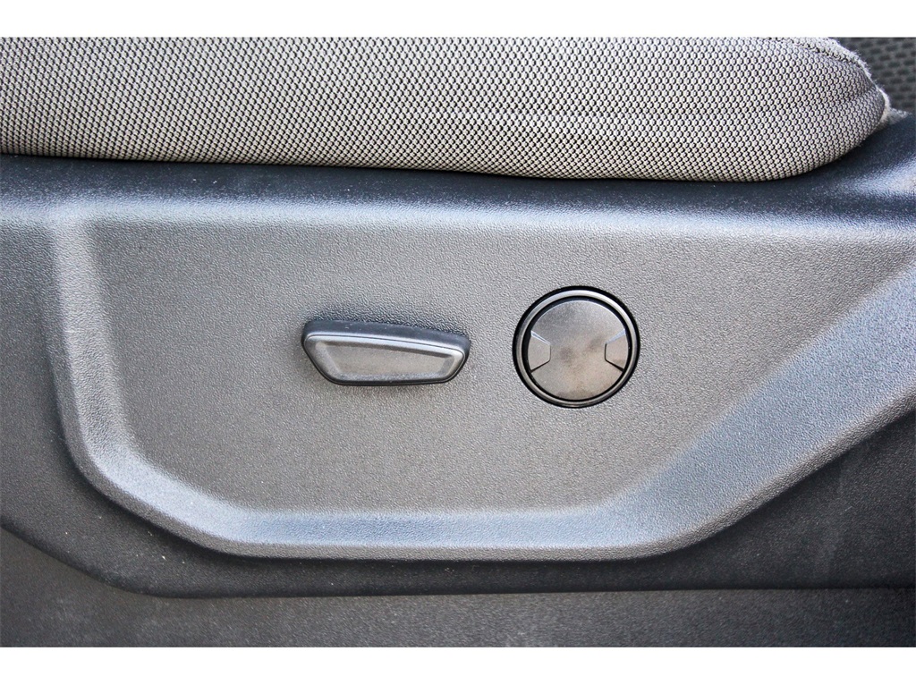 2022 Ford F-250SD XLT White at Autostrade