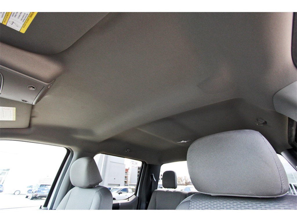 2022 Ford F-250SD XLT White at Autostrade