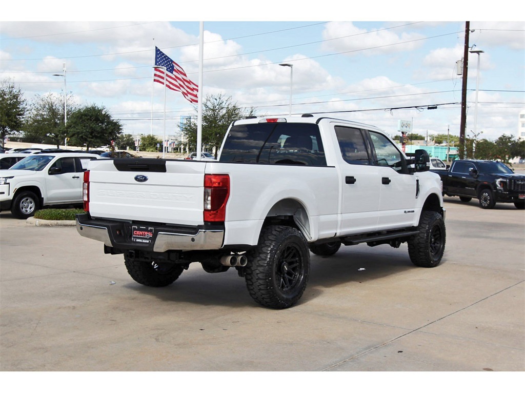 2022 Ford F-250SD XLT White at Autostrade