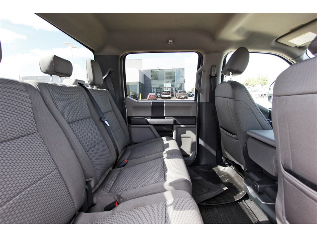 2022 Ford F-250SD XLT White at Autostrade