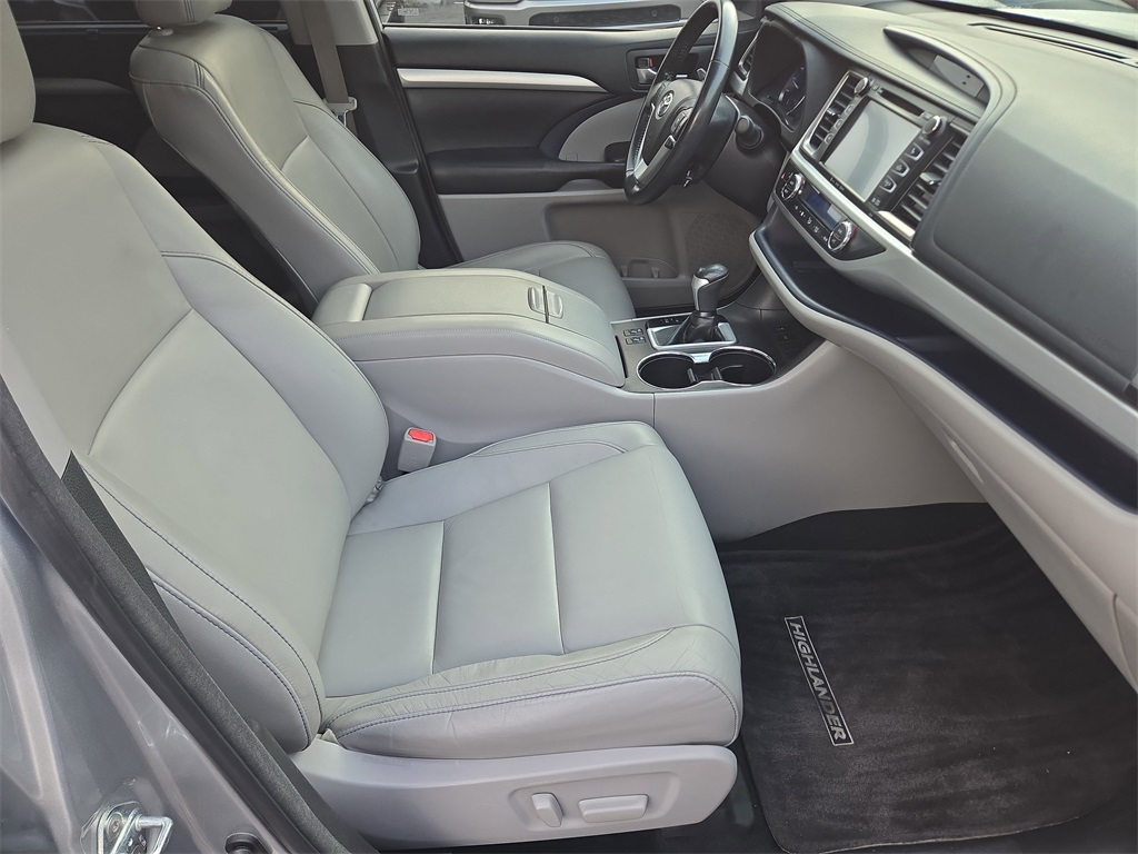 2018 Toyota Highlander   at Don McGill Toyota