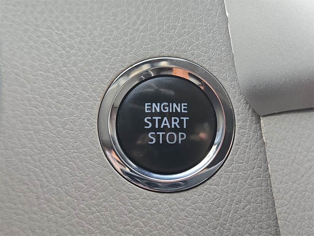 2018 Toyota Highlander   at Don McGill Toyota