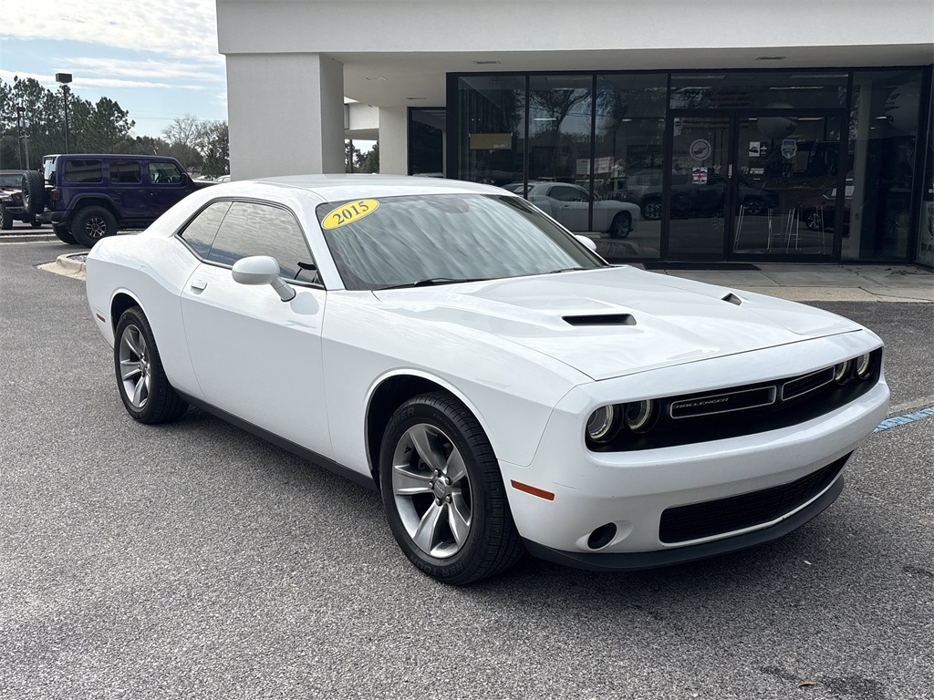 2015 Dodge Challenger SXT RWD