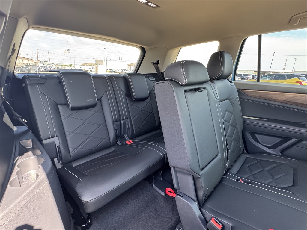 2025 Volkswagen Atlas 2.0T SE Blue at DeMontrond Auto Country