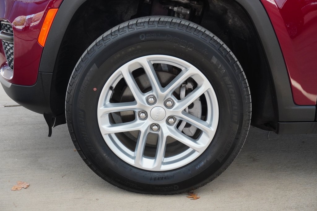 Used Car 2024 Jeep Grand Cherokee  Laredo X For Sale Under $35,000 In Weatherford, Texas