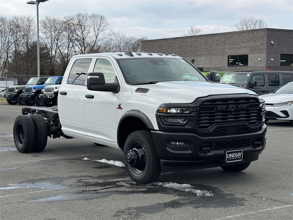 2026 RAM 3500 Chassis Tradesman Crew Cab LB DRW 4WD