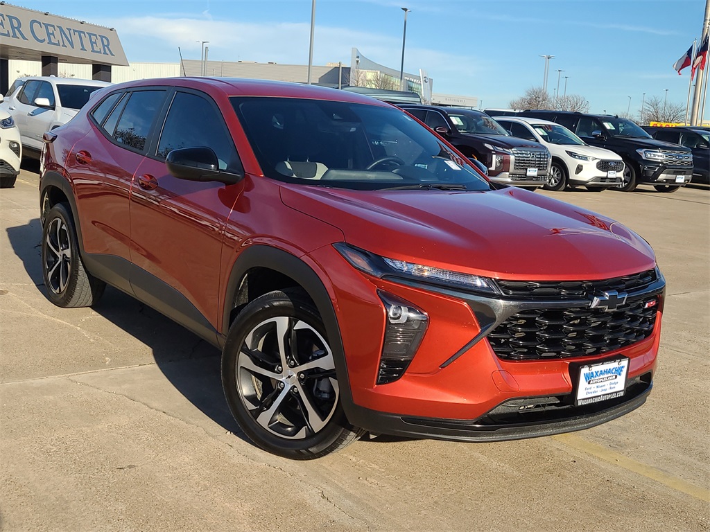 2024 Chevrolet Trax RS with 1RS FWD