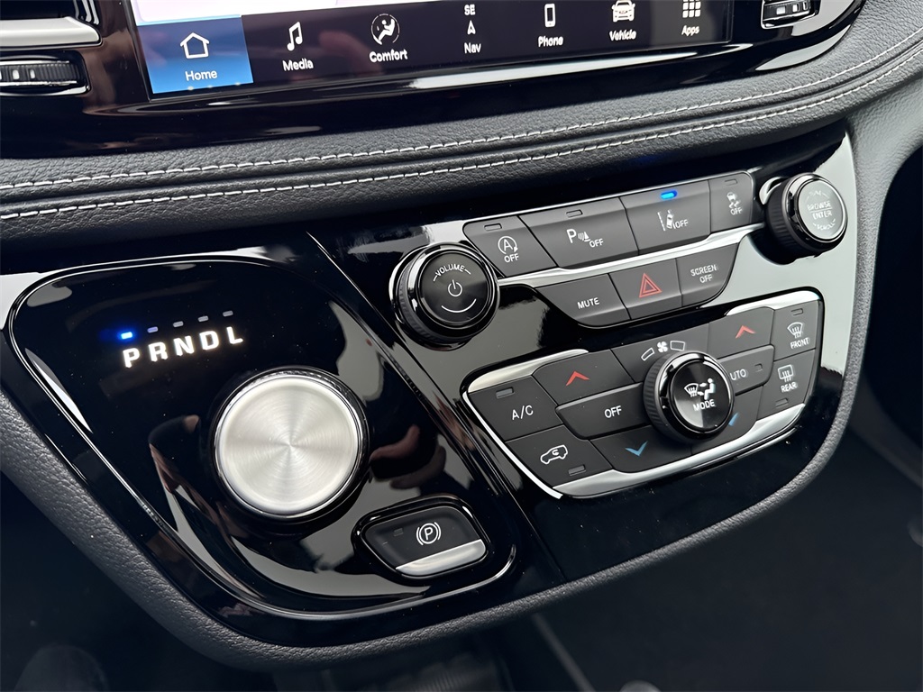 2026 Chrysler Pacifica