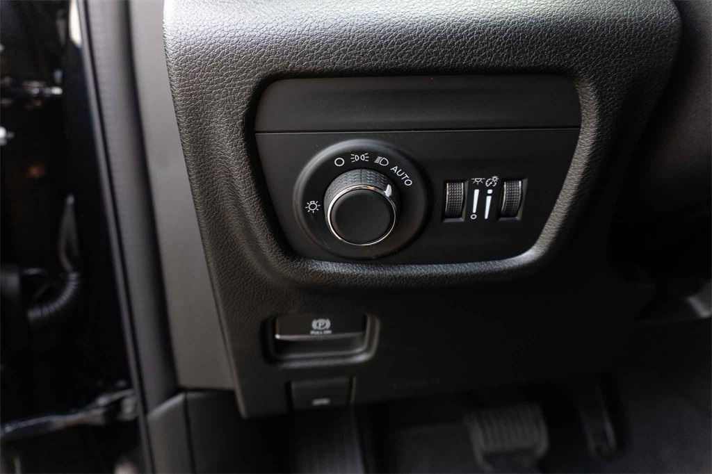 New Car 2025 Jeep Grand Cherokee L  Laredo For Sale Under $40,000 In San Marcos, Texas