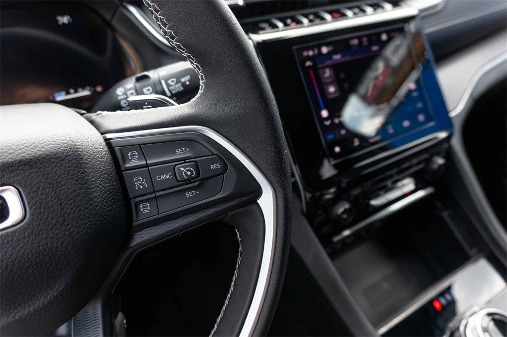 New Car 2025 Jeep Grand Cherokee L  Laredo For Sale Under $40,000 In San Marcos, Texas