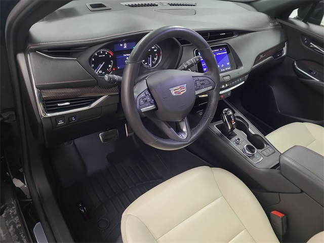 2020 – Cadillac – XT4