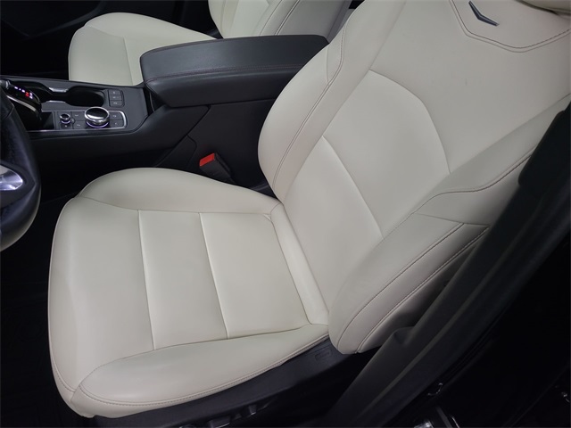 2020 – Cadillac – XT4