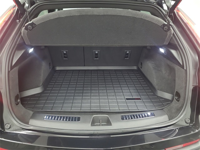 2020 – Cadillac – XT4