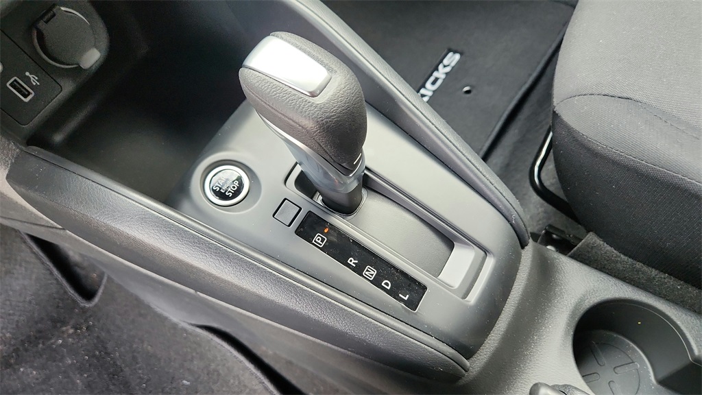 2025 Nissan Kicks Play