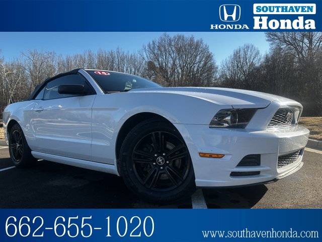 2014 Ford Mustang V6 Convertible RWD