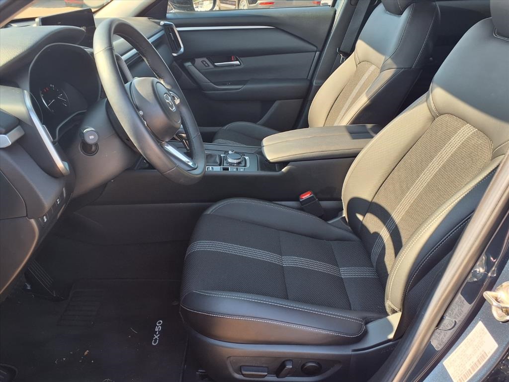 2025 Mazda CX-50 2.5 S Preferred Package - 5