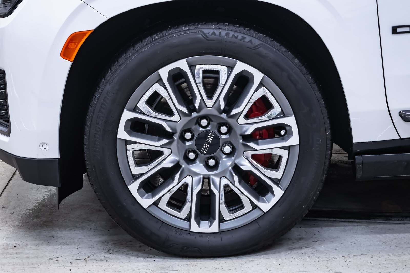 2024 Gmc Yukon Denali Ultimate photo 4