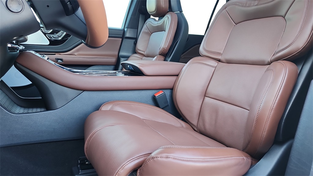 2025 Lincoln Aviator