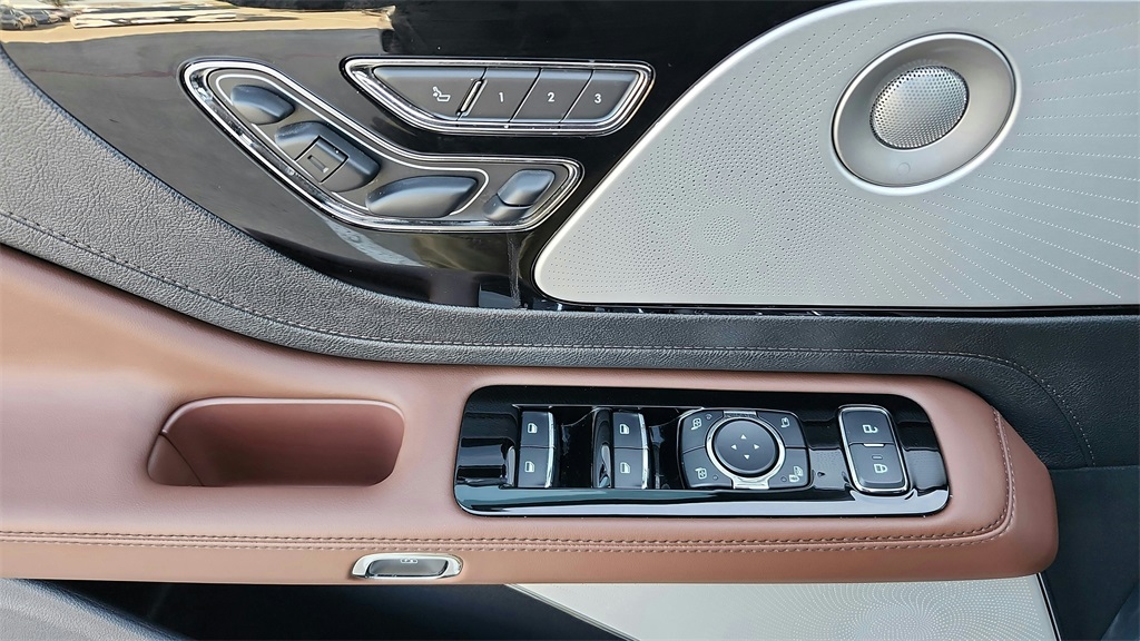 2025 Lincoln Aviator