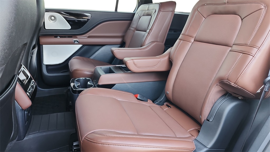 2025 Lincoln Aviator