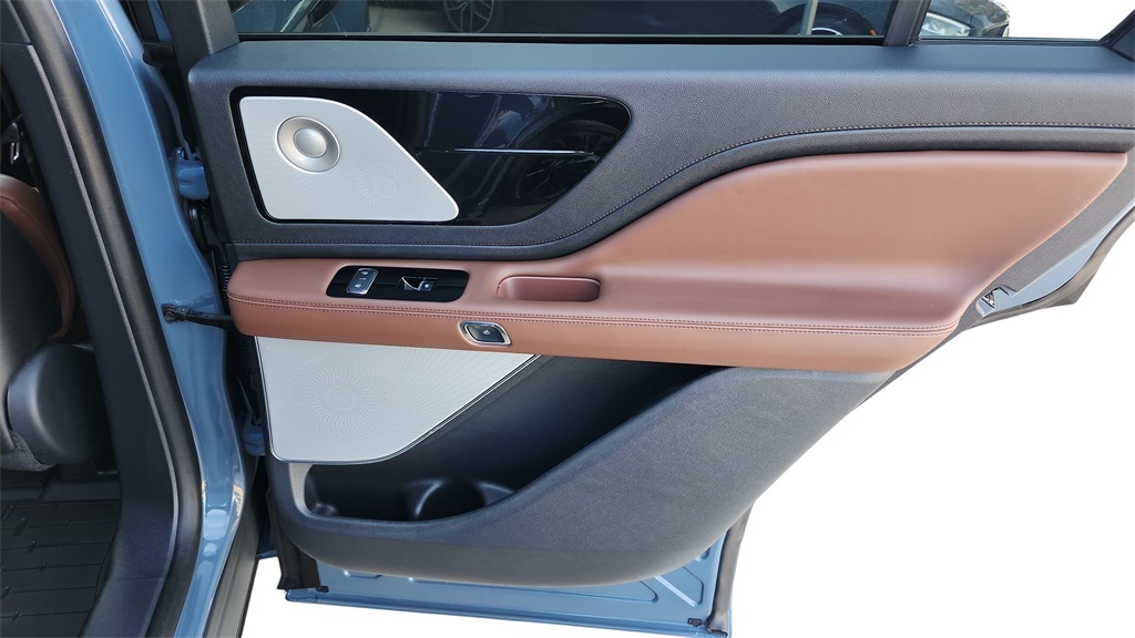 2025 Lincoln Aviator