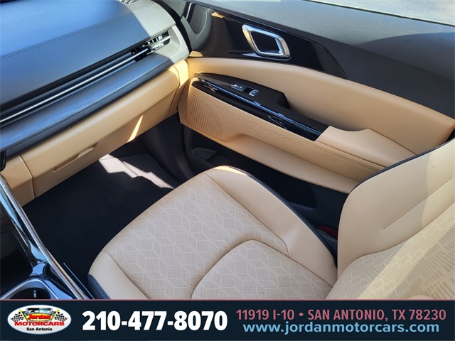 Used Car 2023 Kia Carnival  Ex For Sale Under $30,000 In San Antonio, Texas