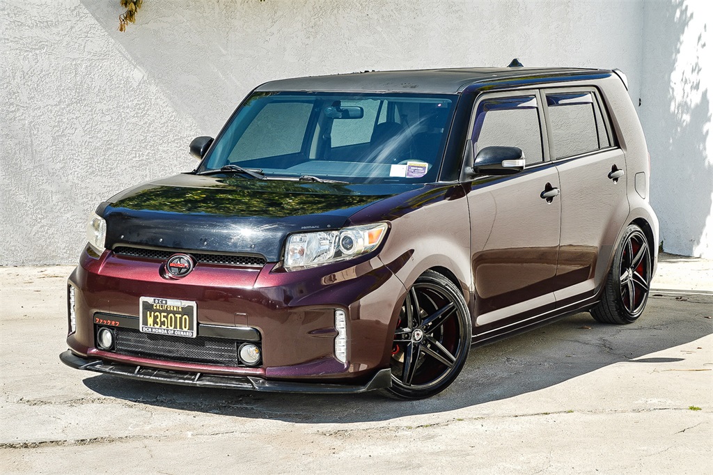 2013 Scion xB Base
