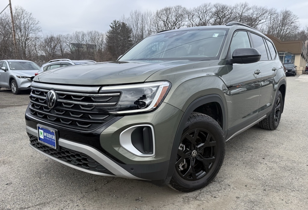 2024 Volkswagen Atlas Peak Edition SE 4Motion AWD with Technology