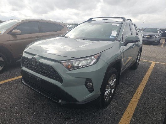 2021 Toyota RAV4 XLE Premium's photo