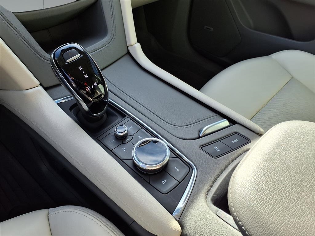 2024 Cadillac XT6 Premium Luxury White at Tom Peacock Cadillac