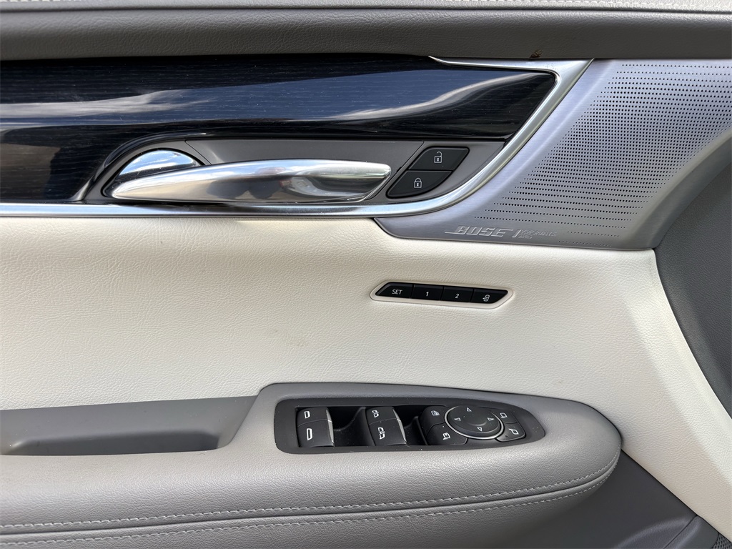 2024 Cadillac XT6 Premium Luxury - 10