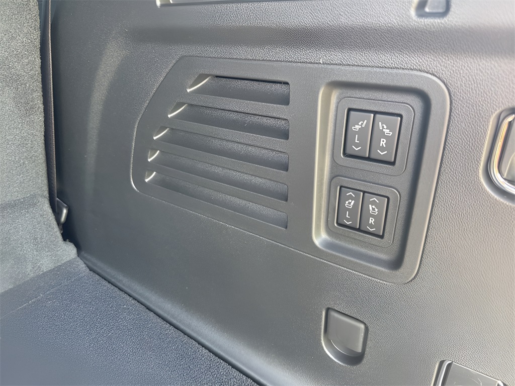 2025 GMC Acadia