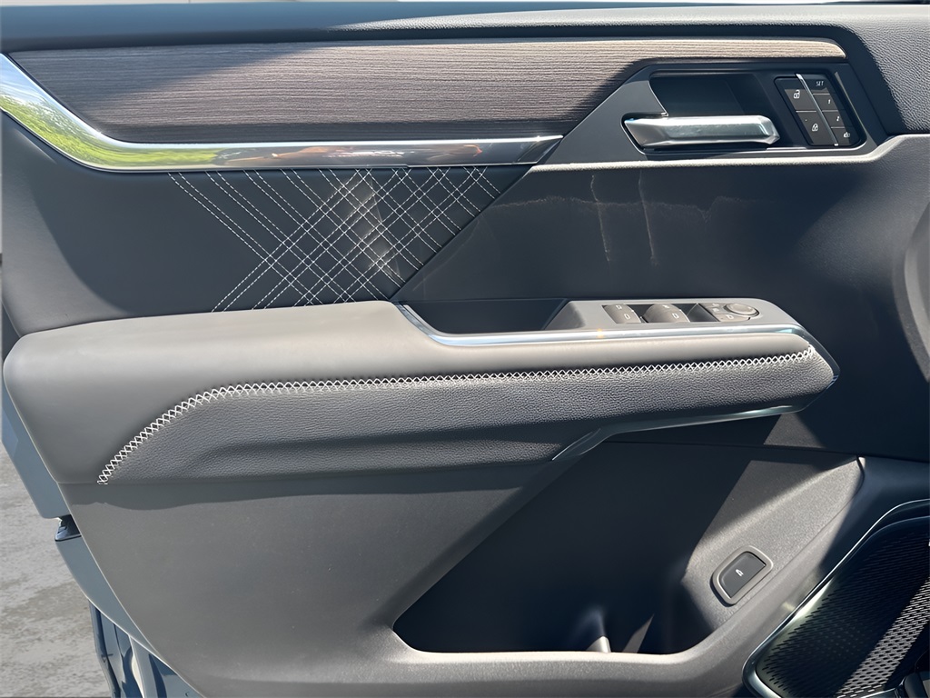 2025 GMC Acadia