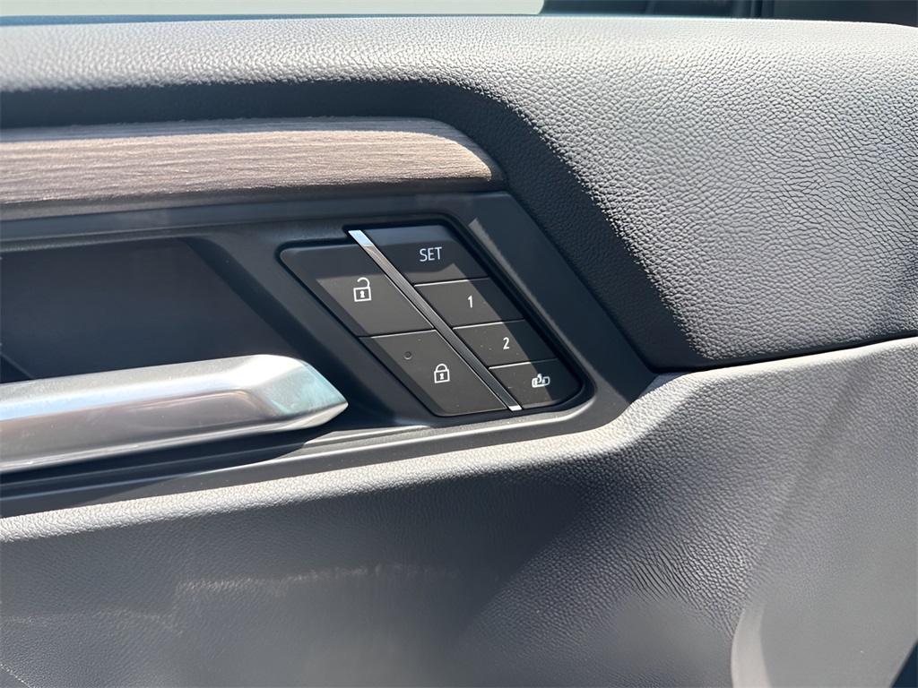 2025 GMC Acadia