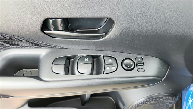 2025 Nissan Kicks Play