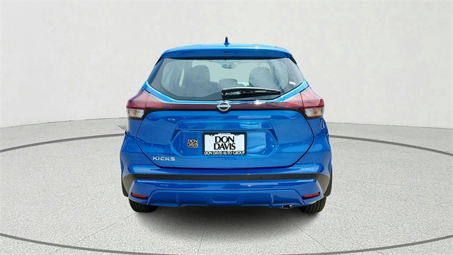 2025 Nissan Kicks Play