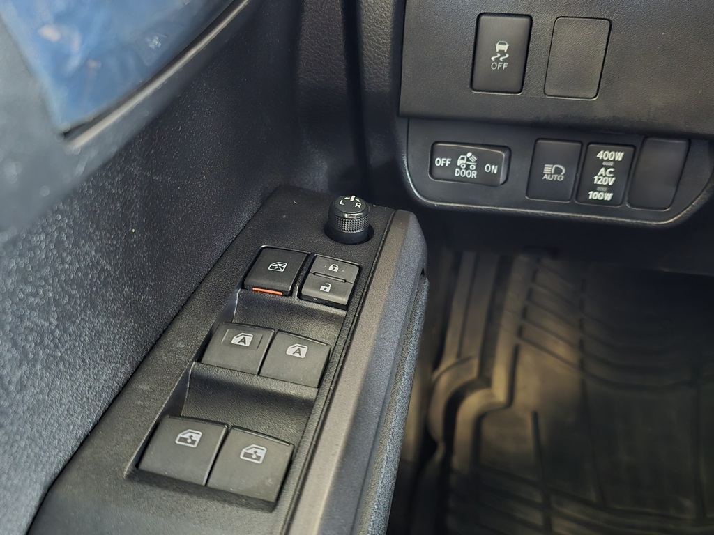 Thumbnail: 2021 Toyota Tacoma - 18