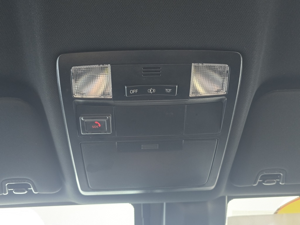 Thumbnail: 2021 Toyota Tacoma - 25