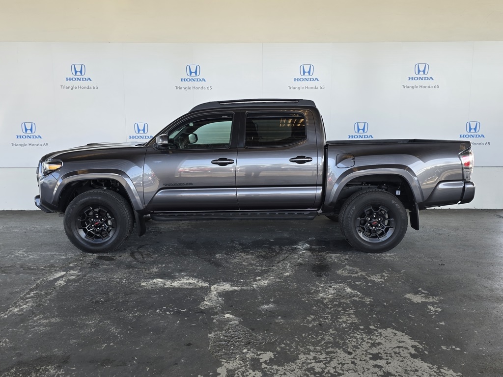 Thumbnail: 2021 Toyota Tacoma - 3