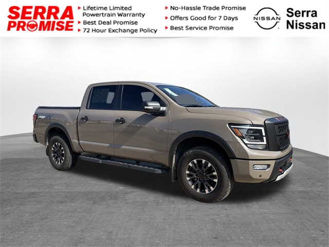 2023 Nissan Titan PRO-4X Crew Cab 4WD